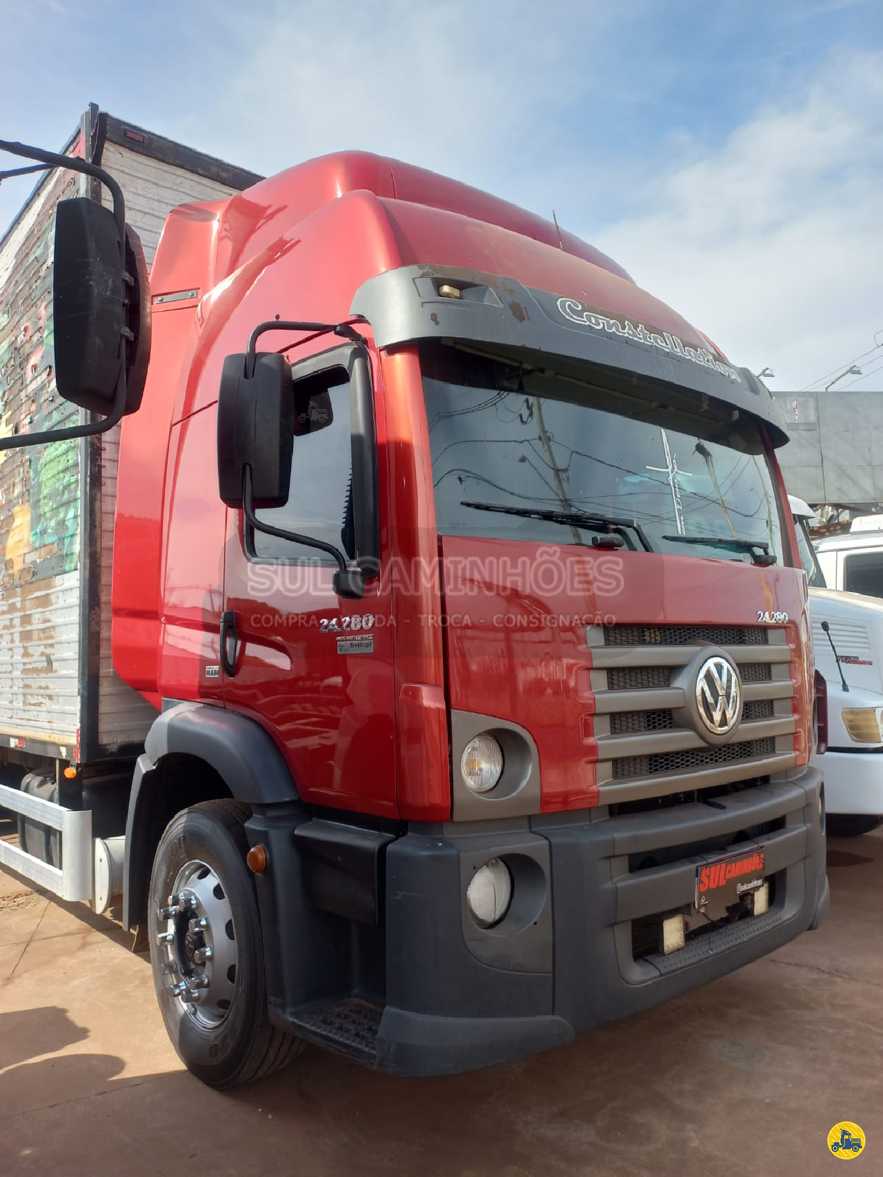 CAMINHAO VOLKSWAGEN VW 24280 Baú Furgão Truck 6x2 Sul Caminhões MARINGA PARANÁ PR